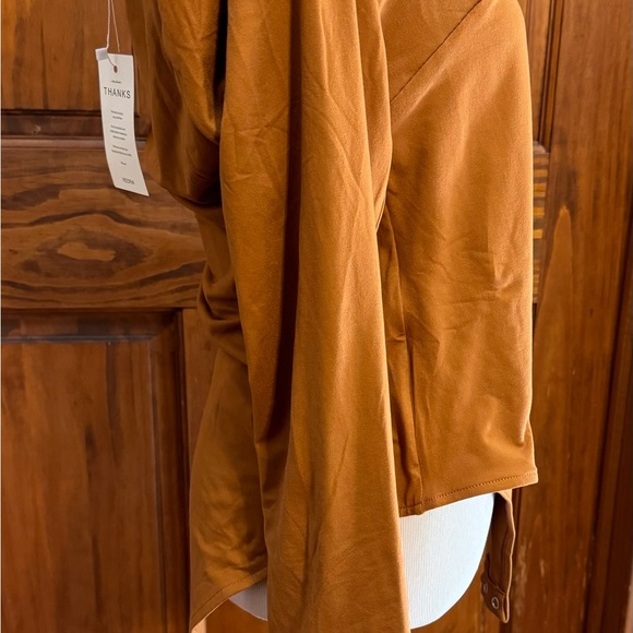 XL REORIA Carmel color square neck bodysuit NWT. Never worn. Buttery soft - Picture 2 of 5